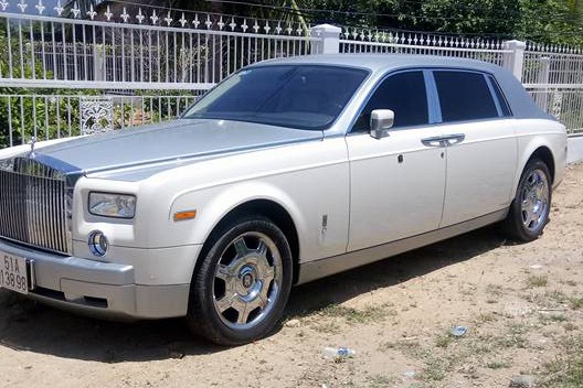 Rolls-Royce tien ty cua dai gia Trung Nguyen bi 